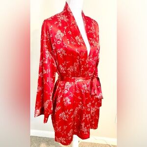 Vintage 90s Victoria’s Secret Short Satin Robe with Pockets Red Floral One Size